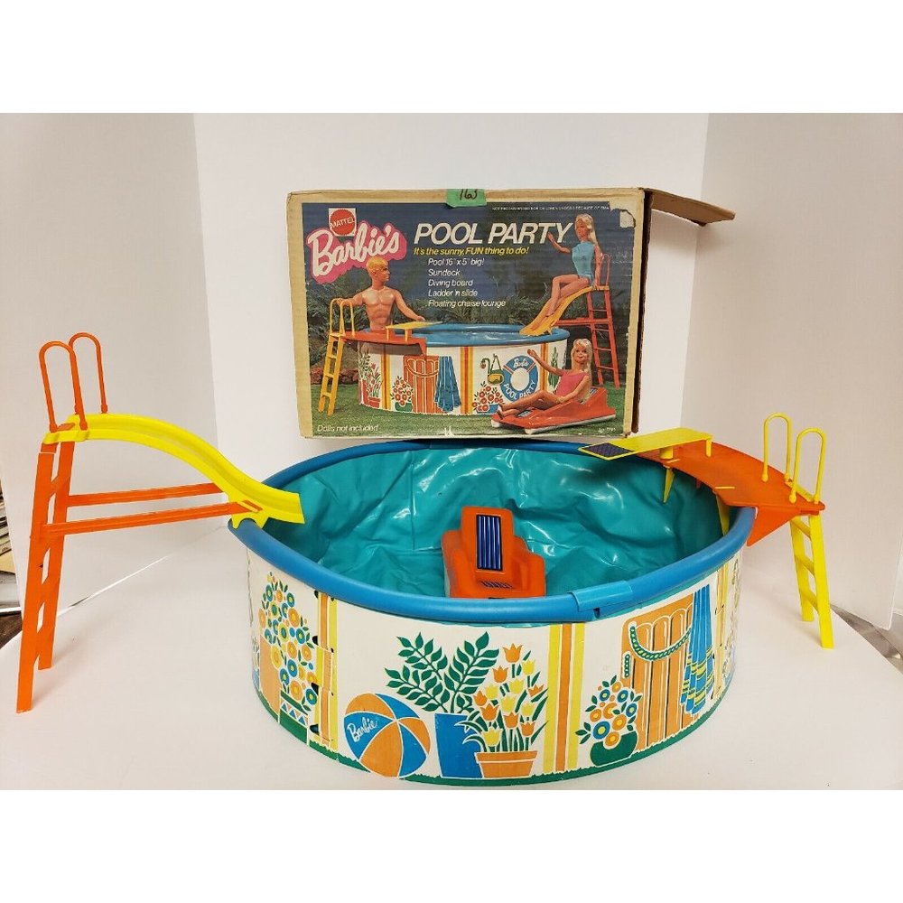 Barbie's Pool Party 1973 No 7795 Mattel Complete with Box No Dolls included